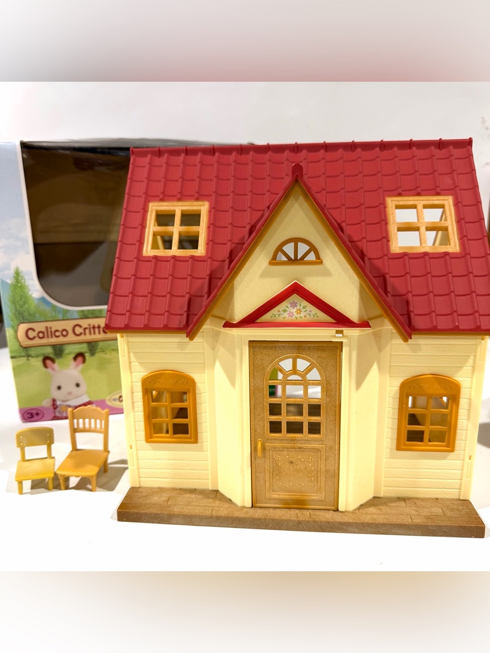 Calico Critters Sylvanian Familes Original Cozy Cottage Starter Home